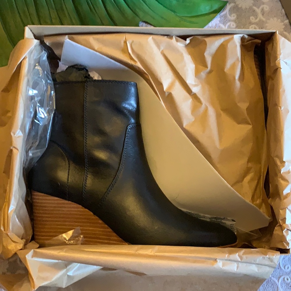 Lucky Brand Wafael Leather Wedge Bootie- Black